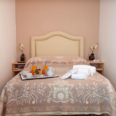 Hotel Caruso Massa Lubrense Buitenkant foto