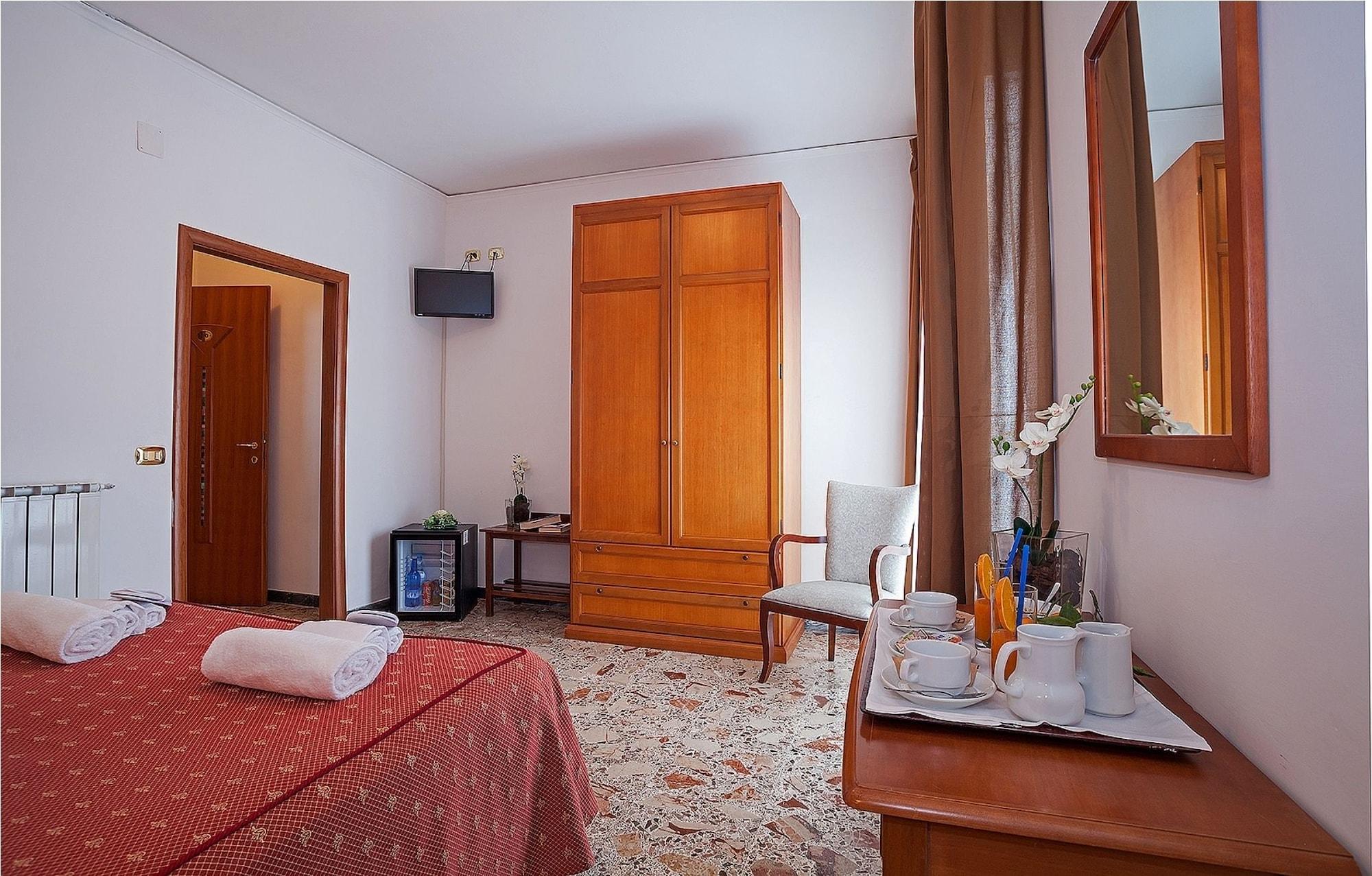 Hotel Caruso Massa Lubrense Buitenkant foto