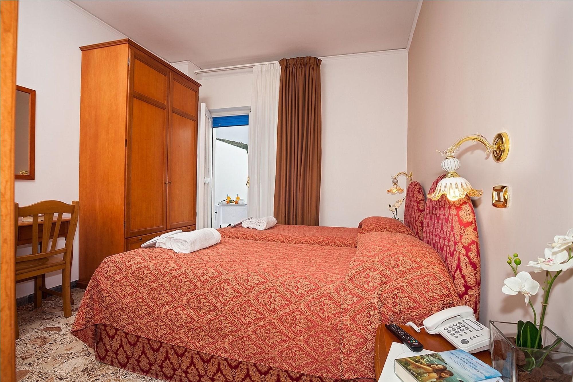 Hotel Caruso Massa Lubrense Buitenkant foto