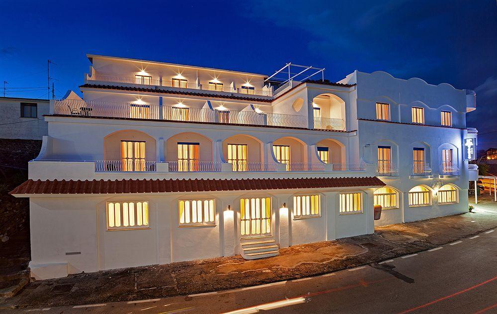 Hotel Caruso Massa Lubrense Buitenkant foto