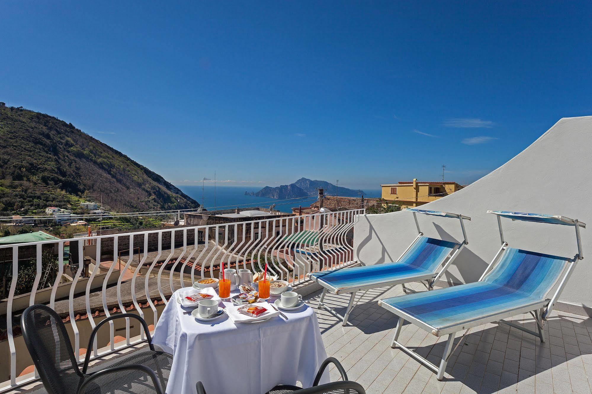 Hotel Caruso Massa Lubrense Buitenkant foto