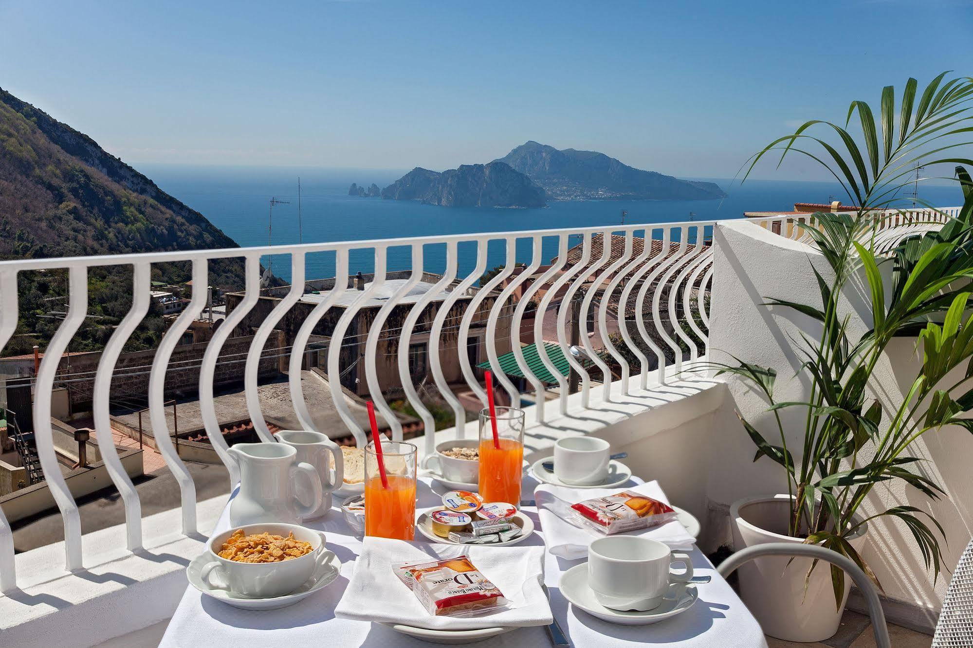 Hotel Caruso Massa Lubrense Buitenkant foto